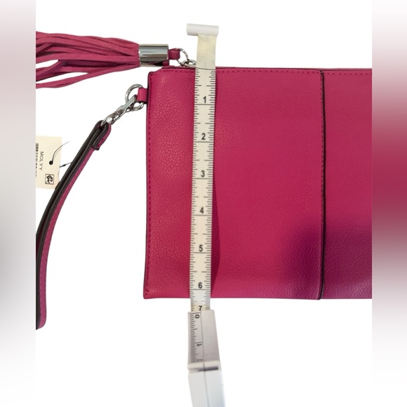 NWT- I.N.C. International Concepts Bright Pink Wristlet - Picture 3 of 6